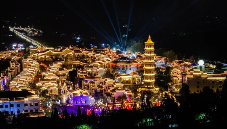 夏夜的犁桥水镇