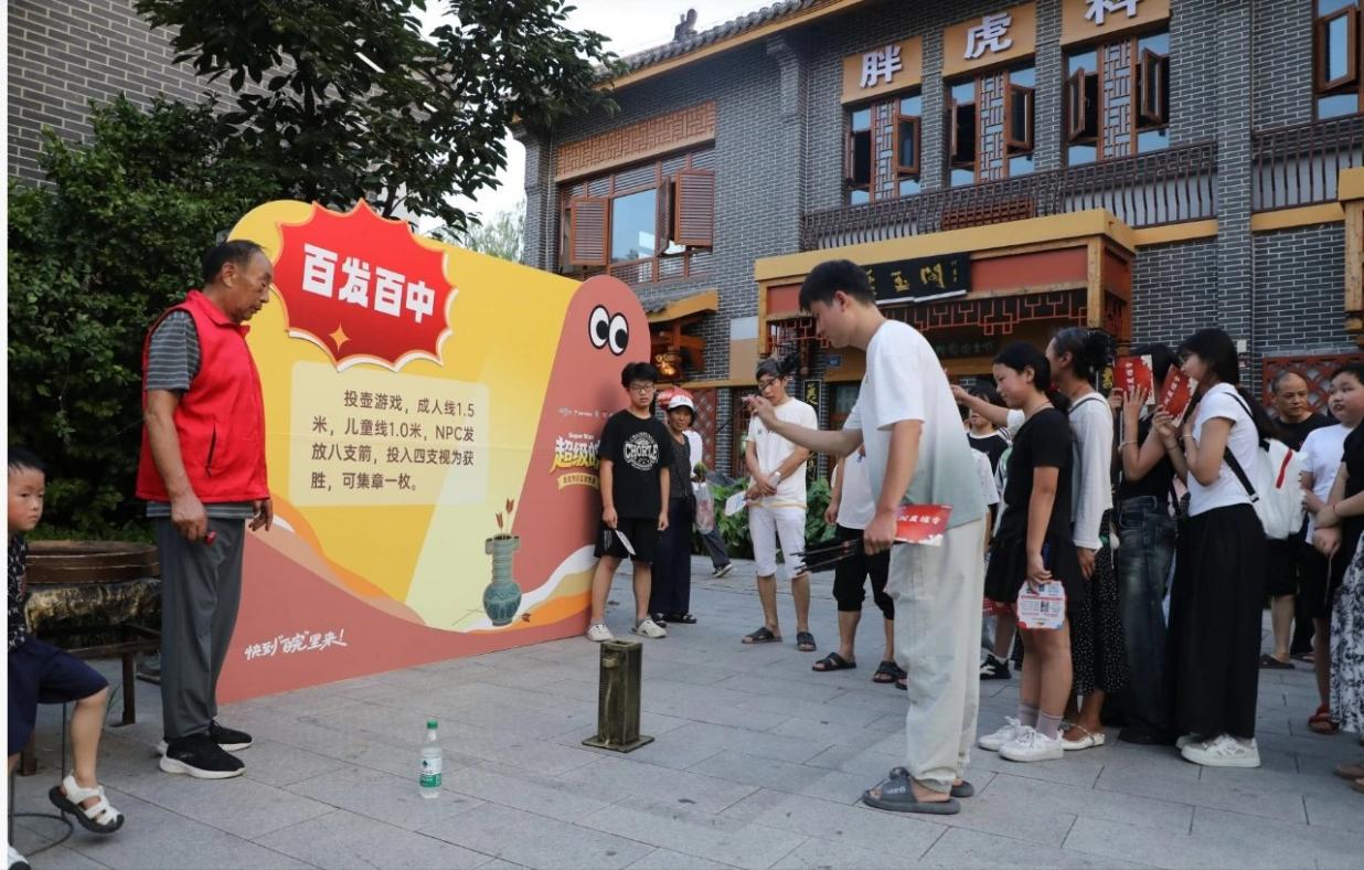 市民在参与活动。赵怀勇供图
