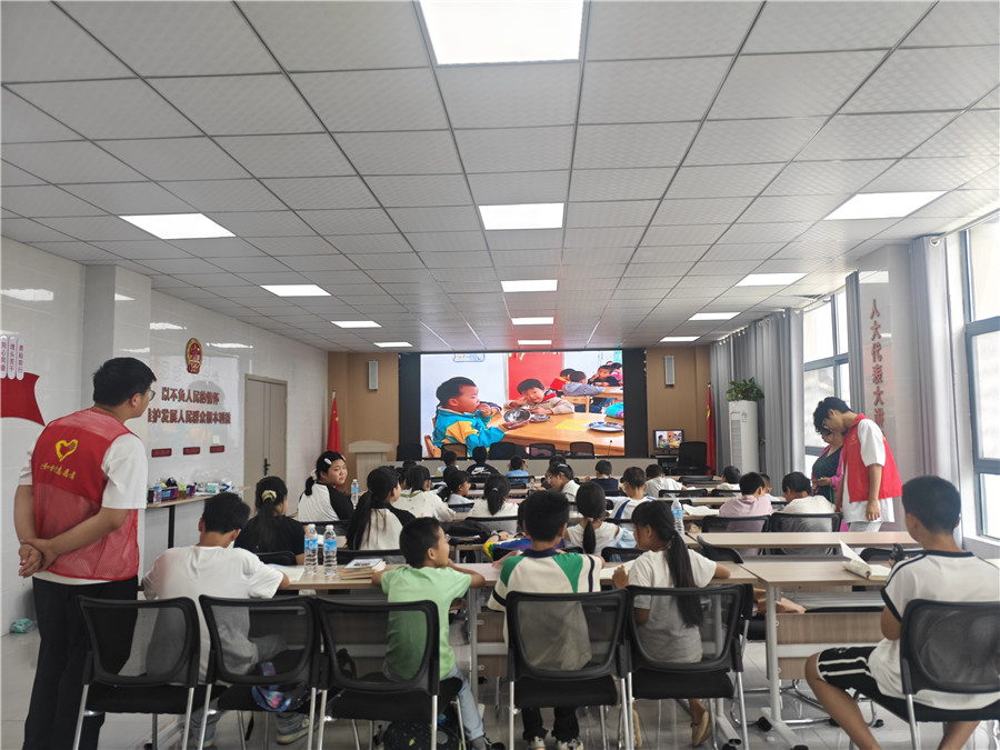 大桥镇新时代文明实践所暑托班。