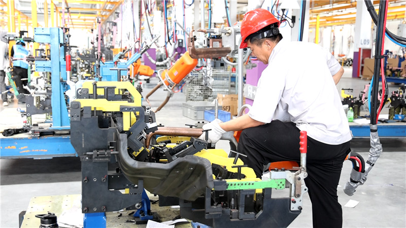 安徽浩洲汽車柔性產品制造有限公司生產車間。南陵縣委宣傳部供圖