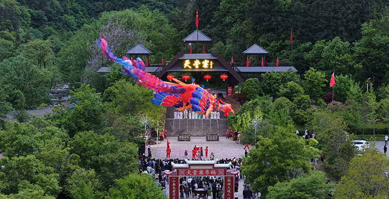 天堂寨夜游。