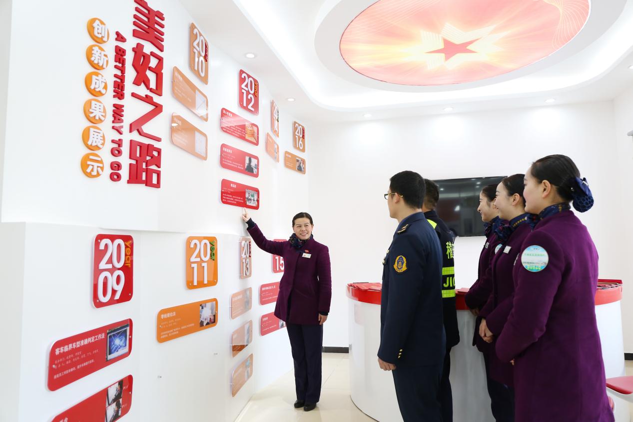 依托勞模創新工作室和黨員攻堅小組，廣泛開展微創新、微技改。合安中心供圖