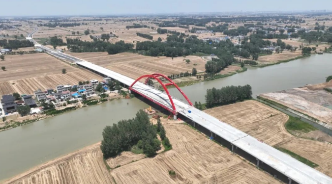 S235濉唐路三期澮河大橋貫通
