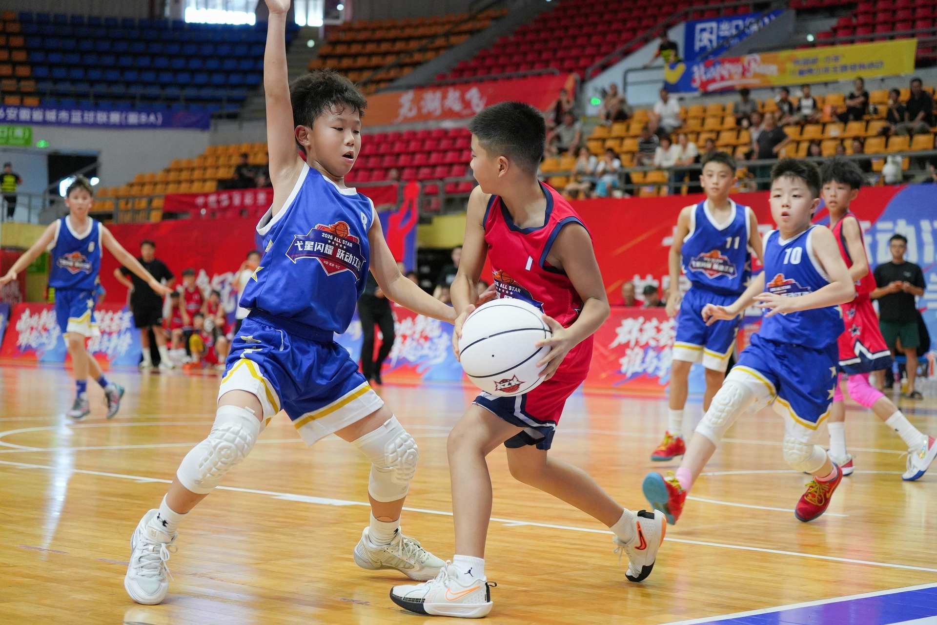 南北小將激戰江城蕪湖 “小籃球”引爆夏日消費新活力【2】
