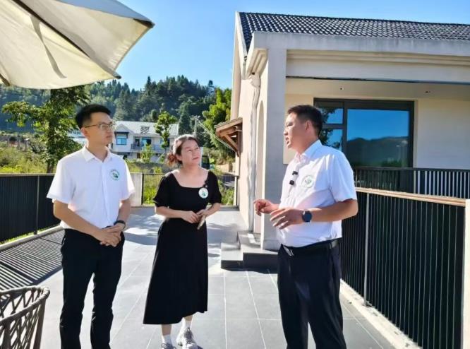 “和美乡村直播间”走进石关乡。