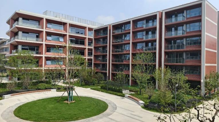 中国化学三化建合肥华侨城空港国际小镇1号地块顺利通过消防验收。中国化学三化建供图