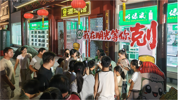 互動環節，觀眾小朋友踴躍參與有獎競答。張子國攝