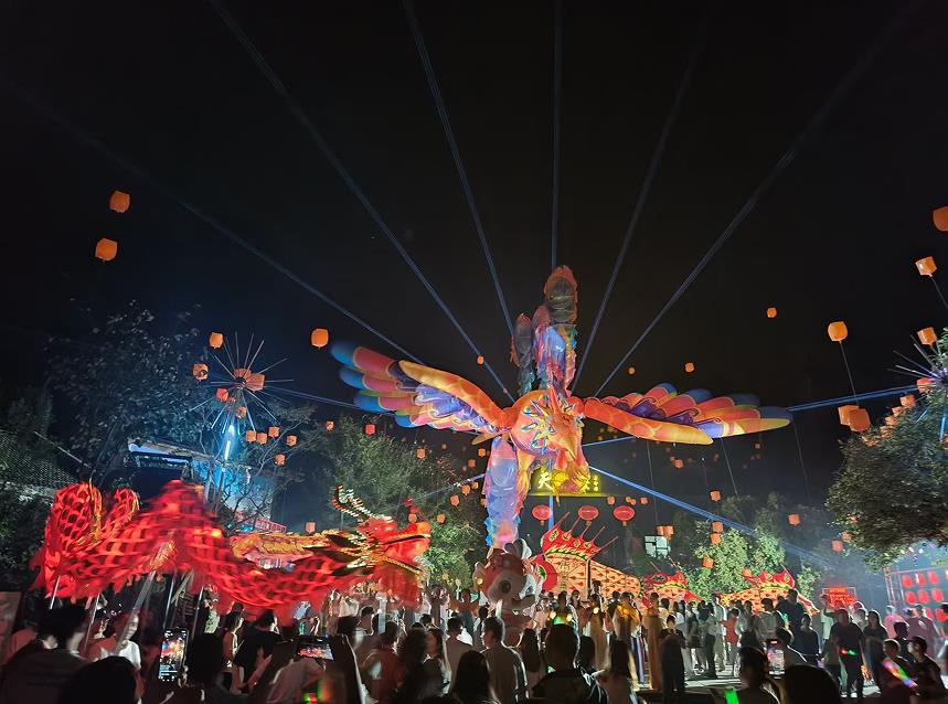天堂寨夜游。