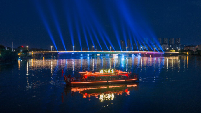 渦河夜畫游船體驗。亳州文旅集團供圖