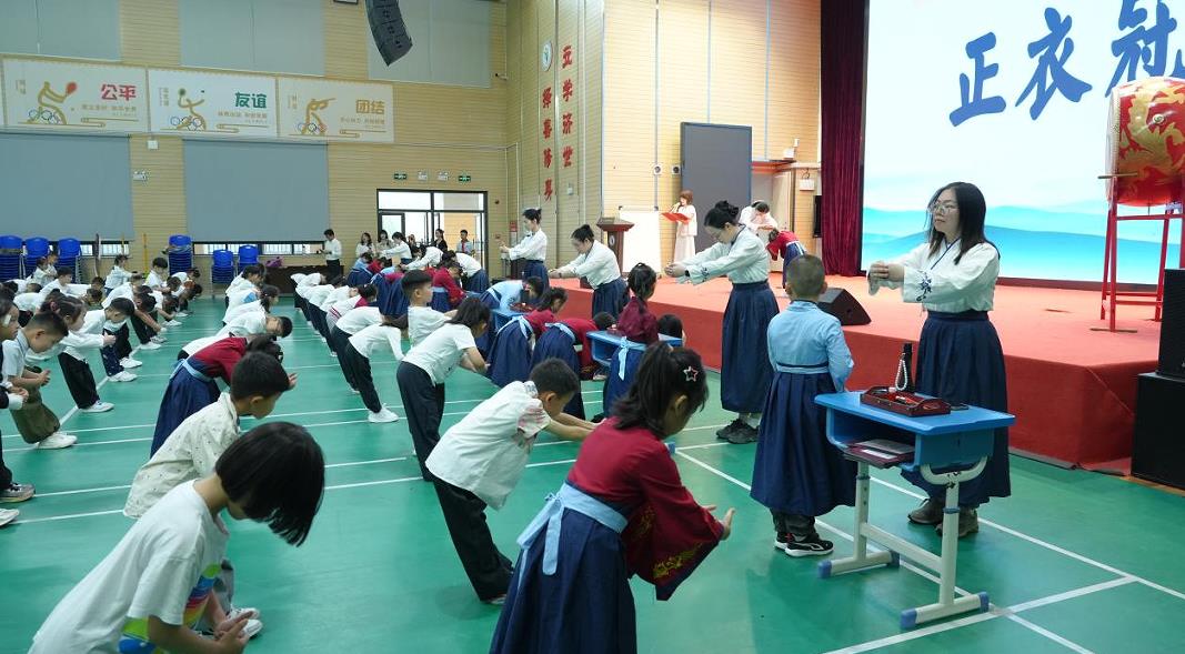拜师礼。