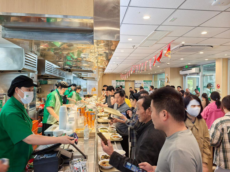 宣城洪林服务区老乡鸡门店。
