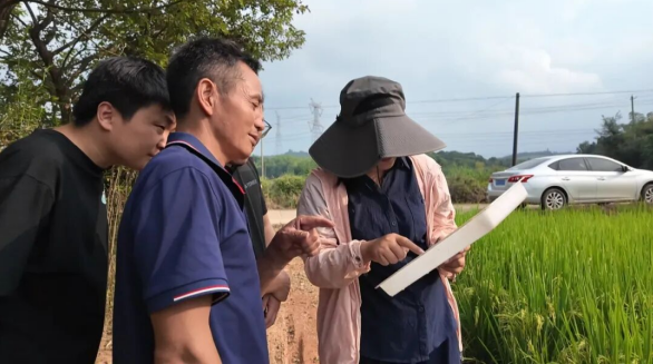工作人员奔赴点位查看情况