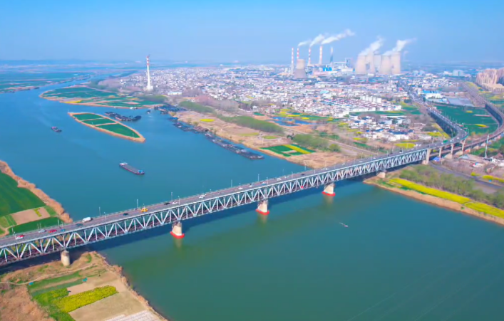 平圩淮河大桥横跨淮河