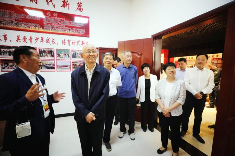 观摩现场。范胜明摄