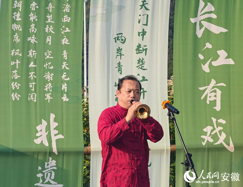非遗展示区唢呐独奏。人民网记者 汪瑞华摄
