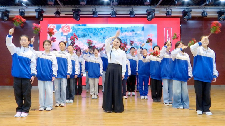 寿县第三中学打造红色音乐课堂