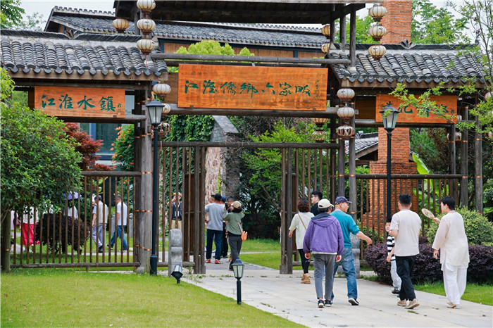 肥东县文旅惠民活动把“流量”变“留量”。彭红玲摄