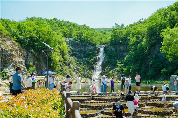 肥东县文旅惠民活动把“流量”变“留量”。胡锦鹏摄