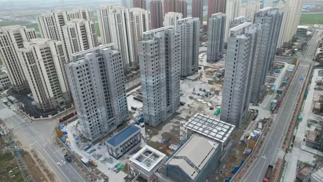 运河新城住宅楼拔地而起。